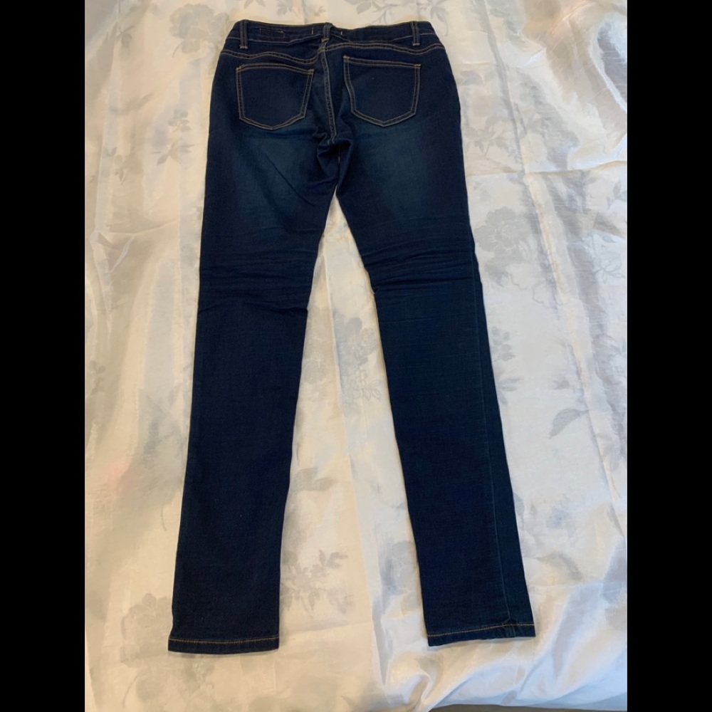 Jean’s - Picture 2 of 2